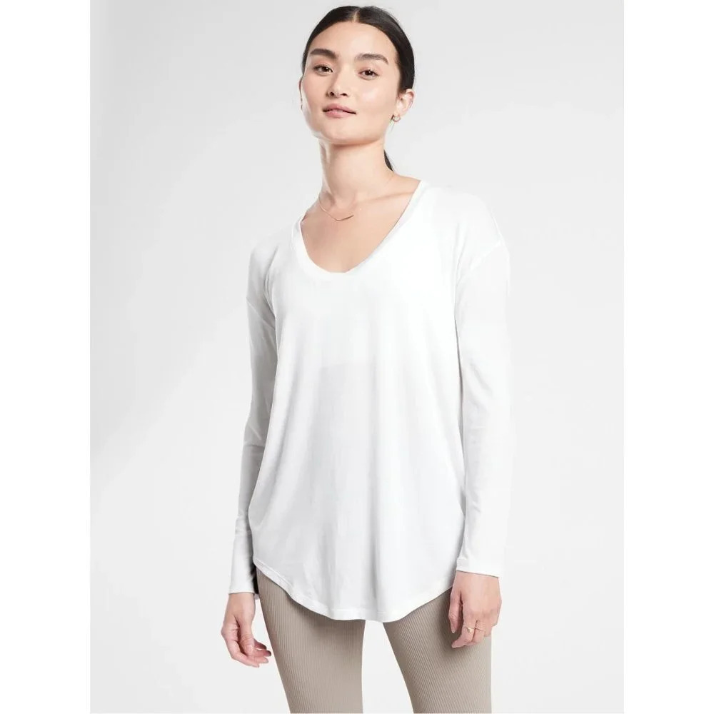 ATHLETA Cloudlight Stratus Top in Light Blue Size Large